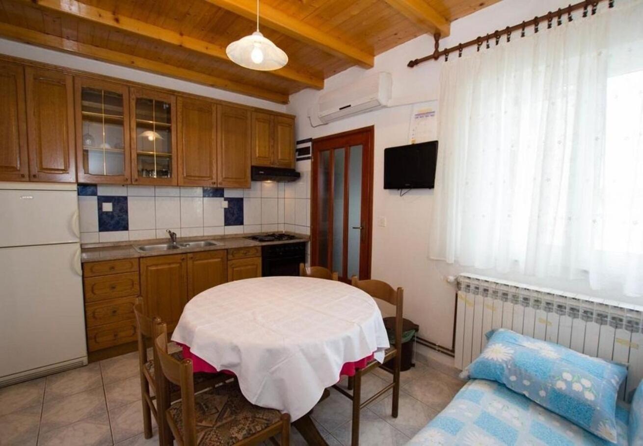 Apartments Juri Sućuraj Εξωτερικό φωτογραφία