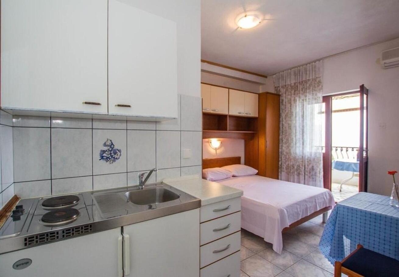 Apartments Juri Sućuraj Εξωτερικό φωτογραφία