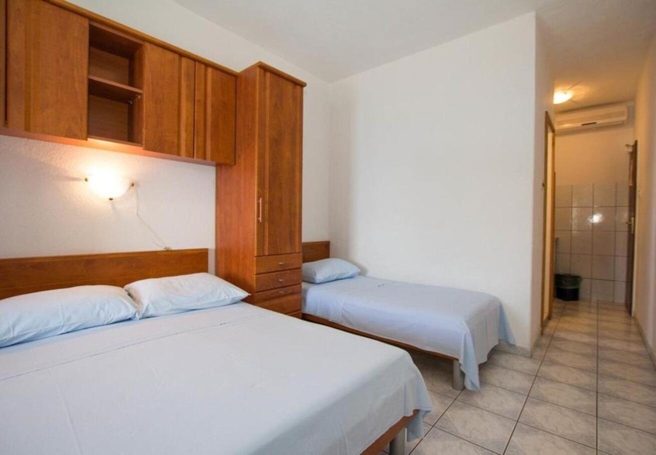 Apartments Juri Sućuraj Εξωτερικό φωτογραφία